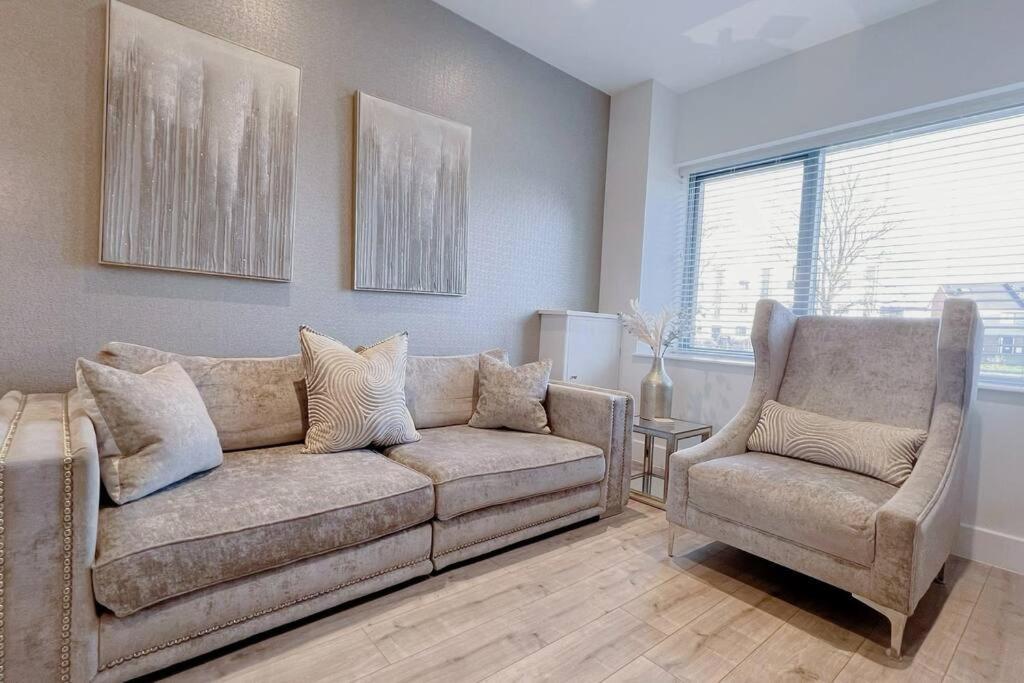 No6, Luxury Townhouse Near Bicester Village ภายนอก รูปภาพ