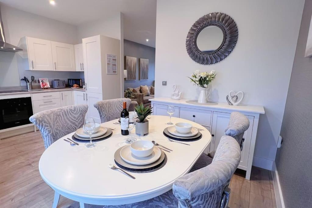 No6, Luxury Townhouse Near Bicester Village ภายนอก รูปภาพ