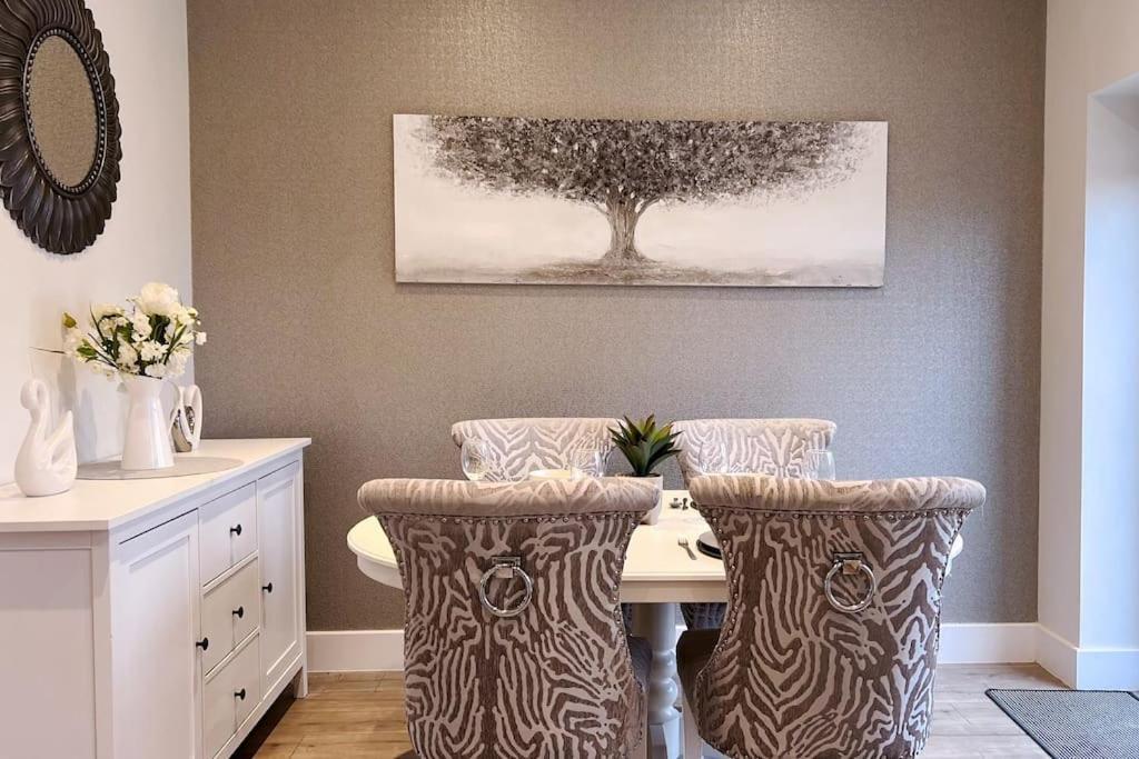 No6, Luxury Townhouse Near Bicester Village ภายนอก รูปภาพ
