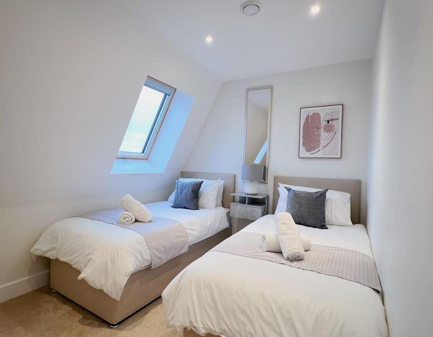 No6, Luxury Townhouse Near Bicester Village ภายนอก รูปภาพ